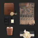 مجموعة هدايا نسائية شتوية شال و عطر و كوب حافظ و شمعة معطرة WB12