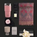 مجموعة هدايا نسائية شتوية شال و عطر و كوب حافظ و شمعة معطرة WB15
