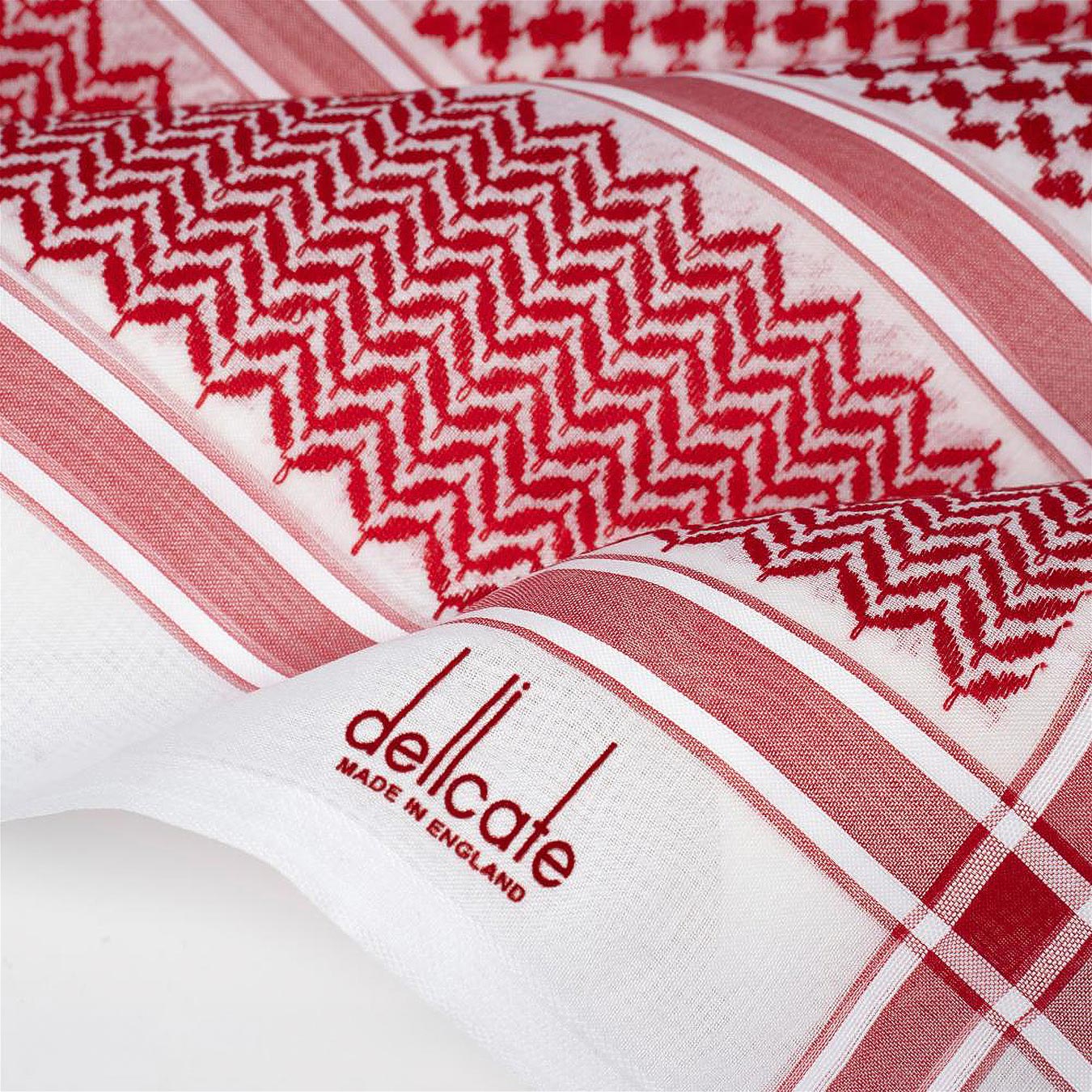 شماغ ديليكات كلاسك 26 Delicate شماغ أحمر