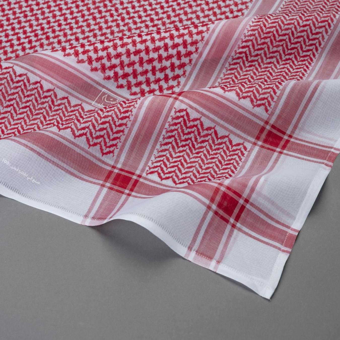 شماغ البسام أحمر كلاسيك اللون الخاص انجليزي