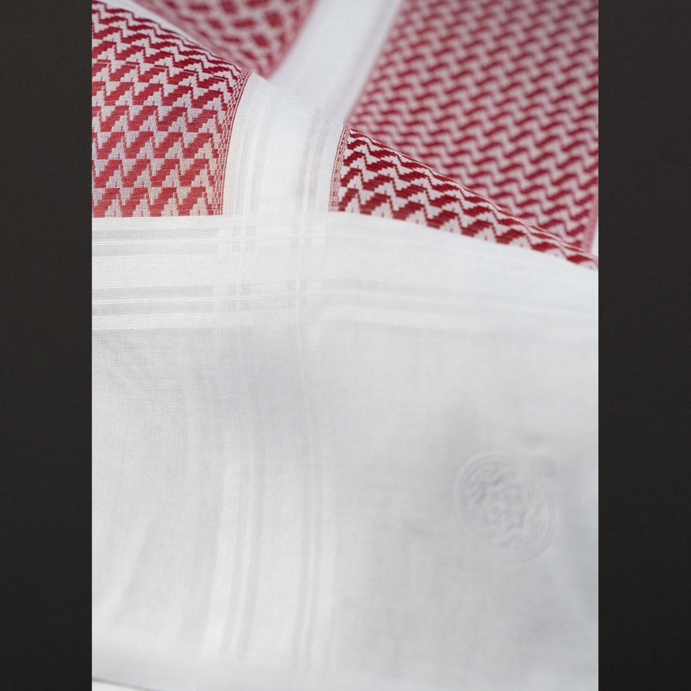 شماغ أميرال احمر تاريخ 1