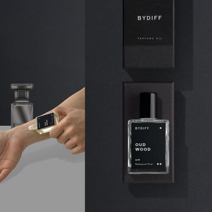 عطر بايدف عود وود للجنسين زيت عطري مركز U77