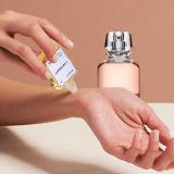 هدية ورد طبيعي + عطر نسائي + شمعة من اختيارك BYW1 - عطر لانتيردي W43