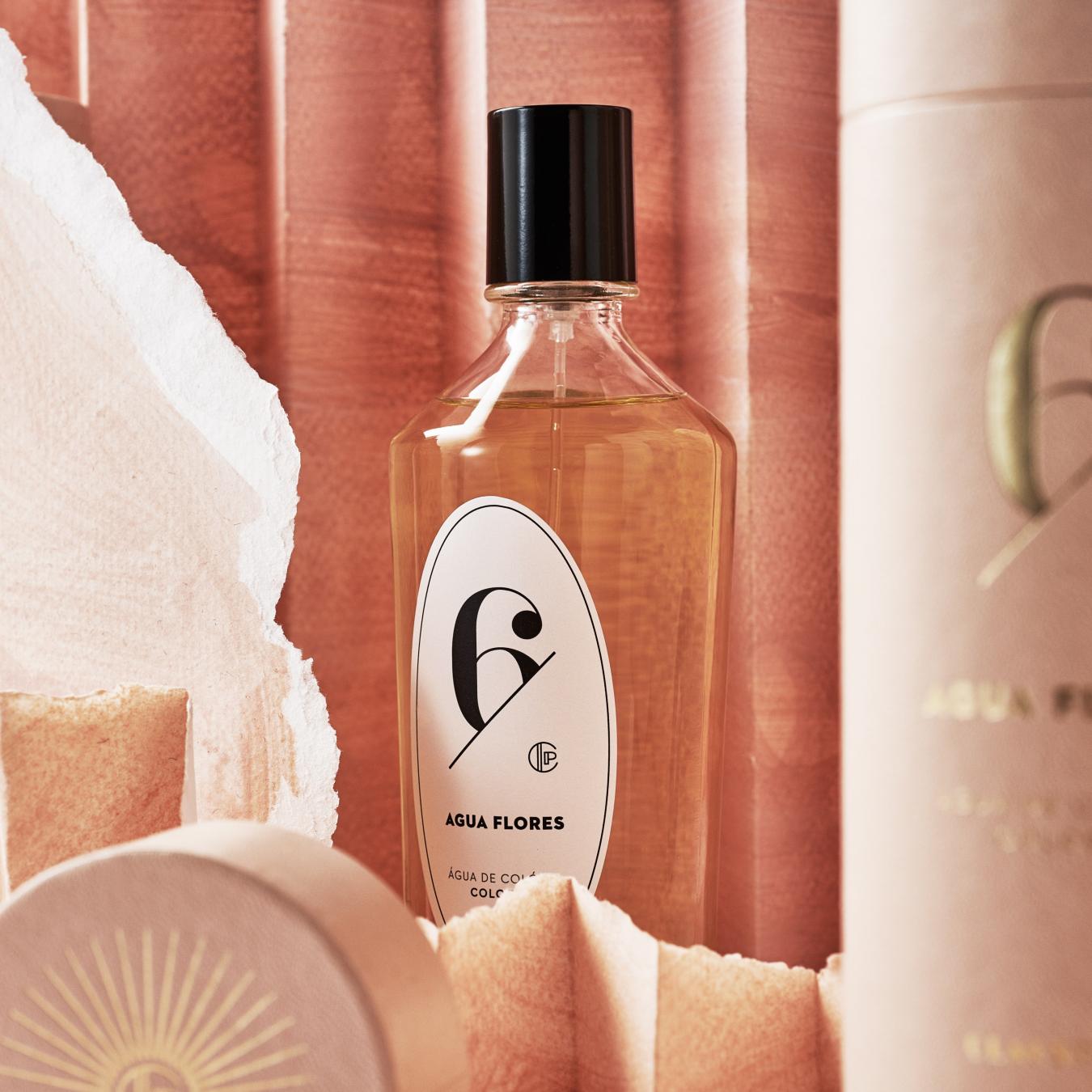 عطر اجوا فلوريس من كلاوس بورتو