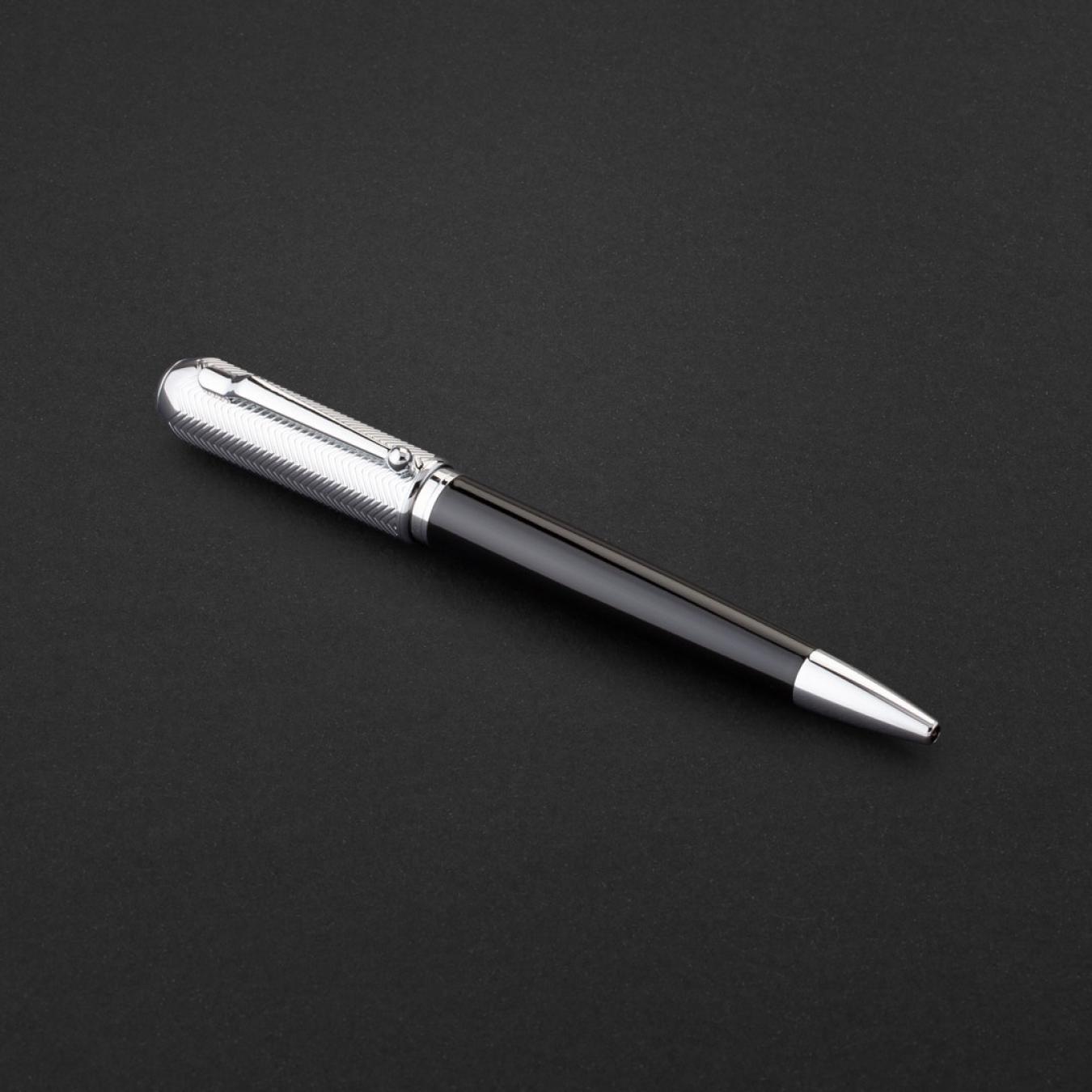 طقم قلم وكبك فضي اسود ماركة الدهنج D504SB-S
