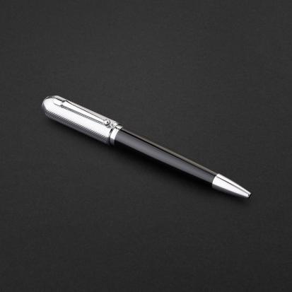 قلم اسود فضي ماركة الدهنج D504SB-P