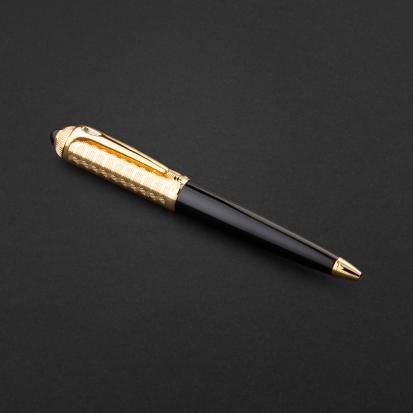 قلم ذهبي اسود ماركة الدهنج D510GB-P