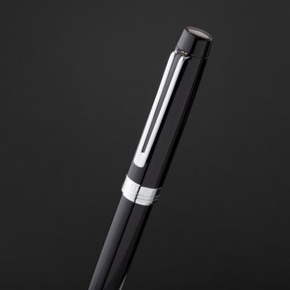 طقم قلم وكبك اسود فضي ماركة الدهنج D518SB-S