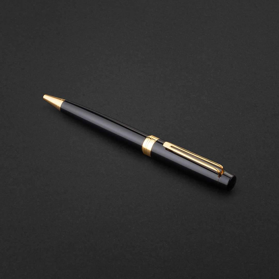 طقم قلم وكبك اسود ذهبي ماركة الدهنج D519GB-S