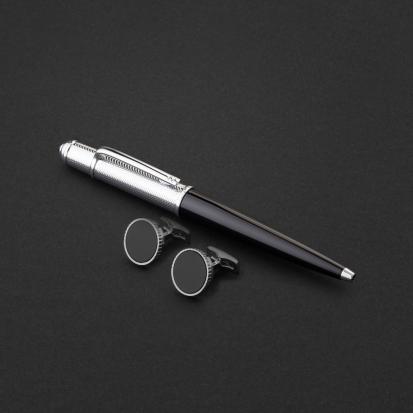 طقم قلم وكبك فضي اسود ماركة الدهنج D531SB-S