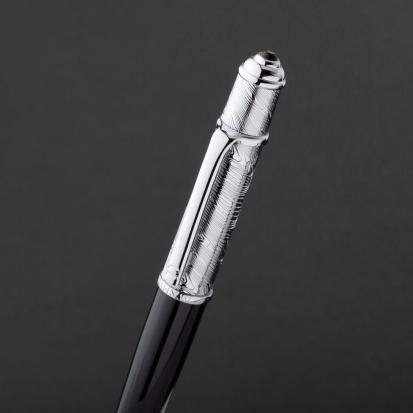 قلم اسود فضي ماركة الدهنج D532SB-P قلم اسود فضي ماركة الدهنج D532SB-P