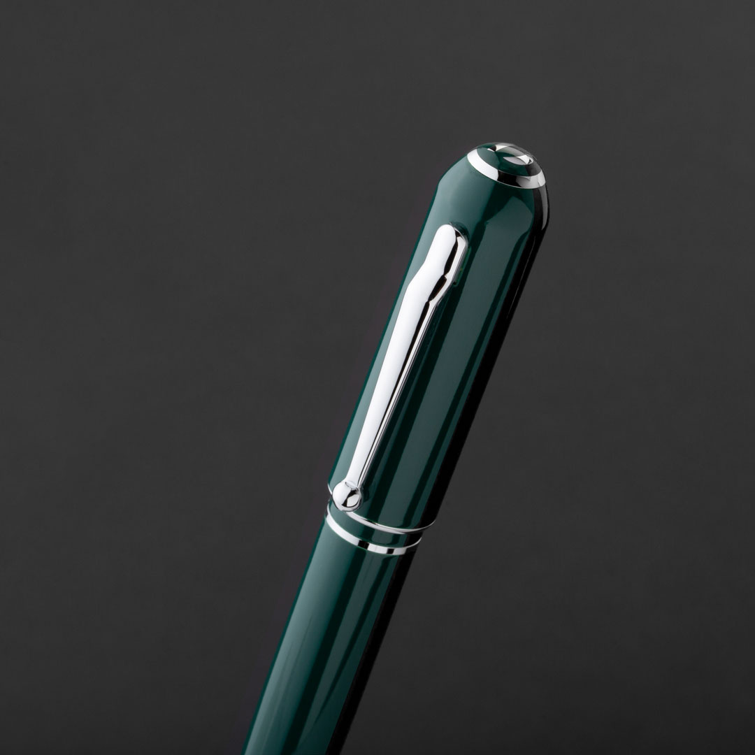 طقم قلم وكبك اخضر فضي ماركة الدهنج D539SG-S