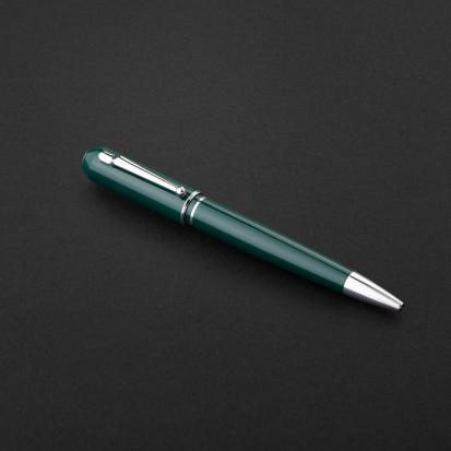 قلم اخضر فضي ماركة الدهنج D539SG-P