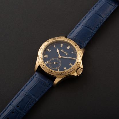 ساعة رجالية ازرق ومينا ازرق ماركة الدهنج DW104