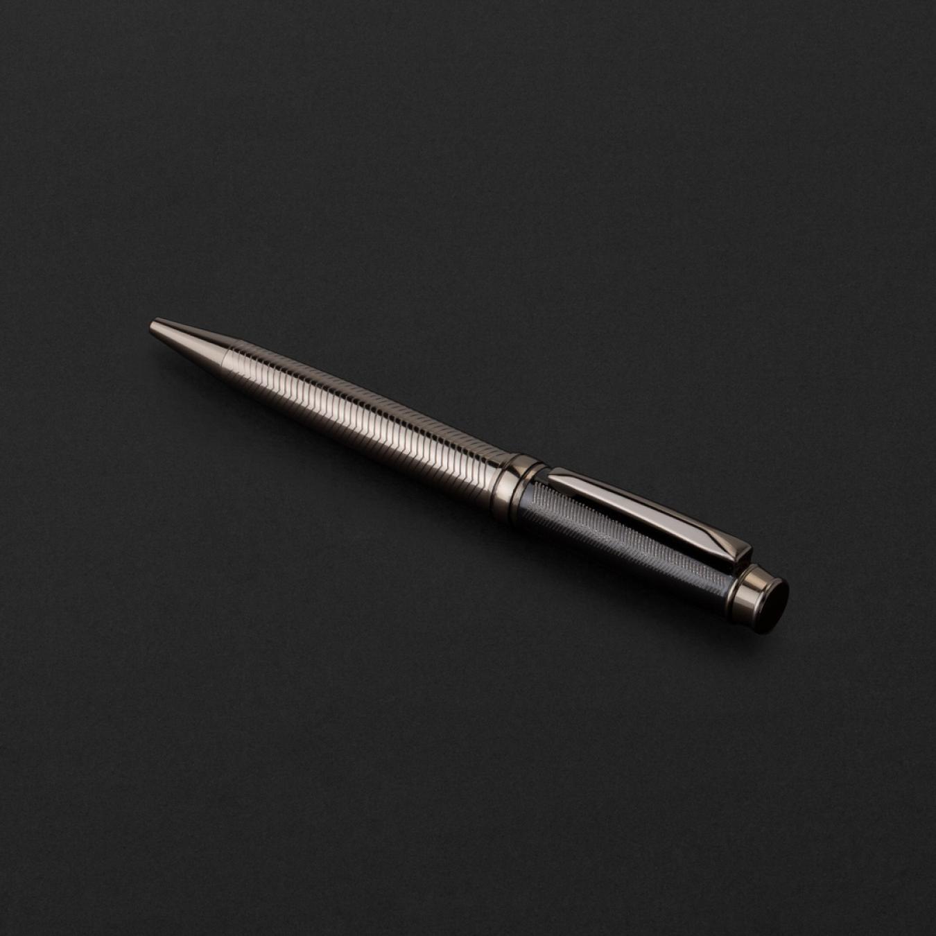 قلم فضي غامق ماركة قريفون 347MM