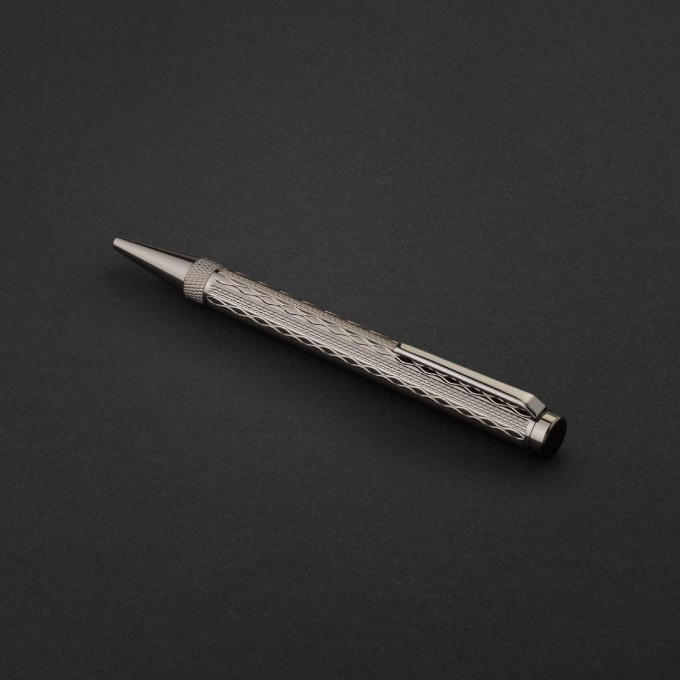 طقم قلم وكبك فضي غامق ماركة قريفون 4123MM