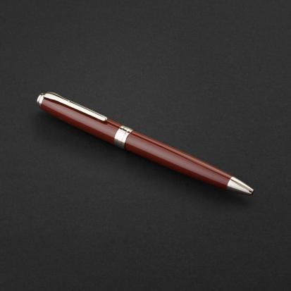 قلم بني ماركة قريفون 4125NS-P