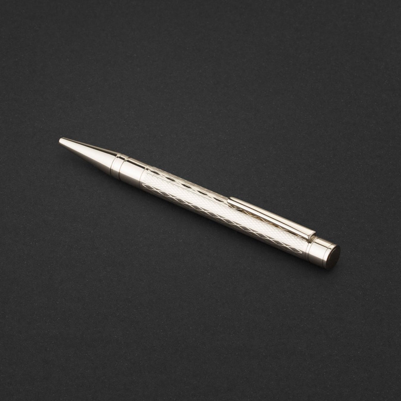 طقم قلم وكبك فضي ماركة قريفون 4126SS