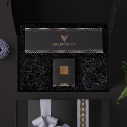 بوكس هدية فالنتينو شماغ و عطر مع التخصيص A13