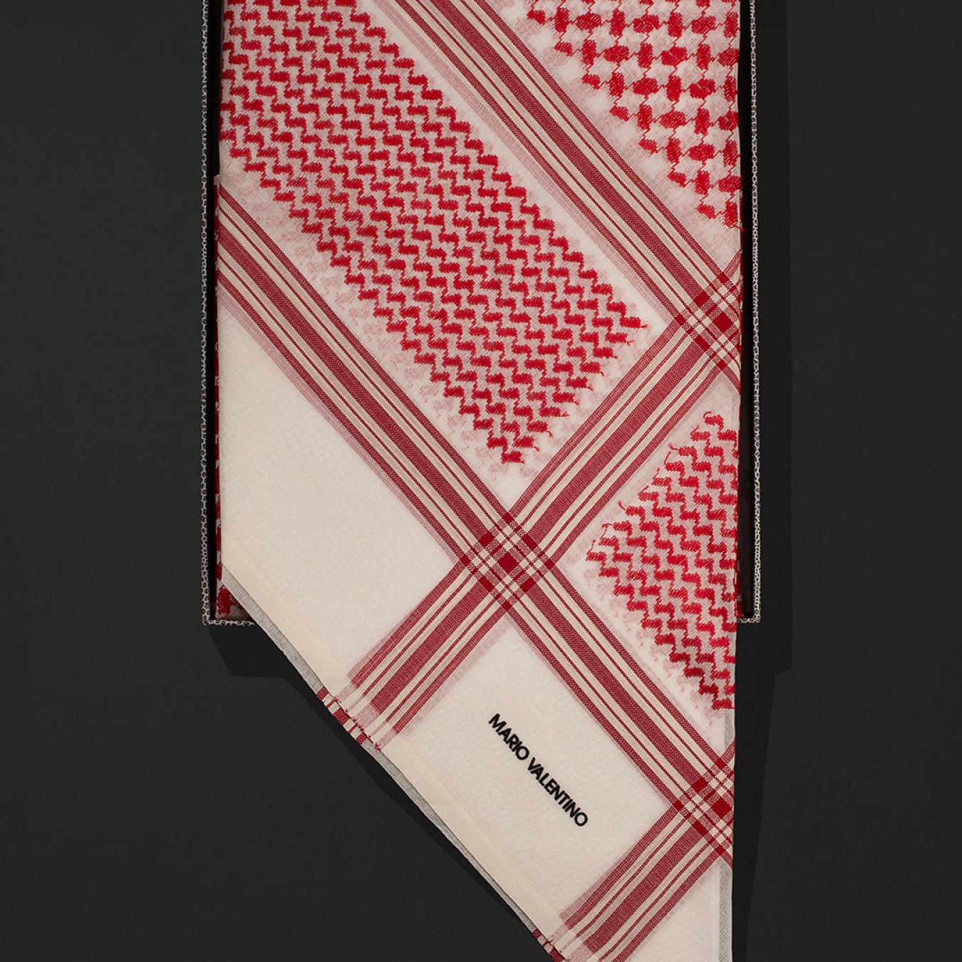 شماغ ماريو فالنتينو احمر بيج SV0M5
