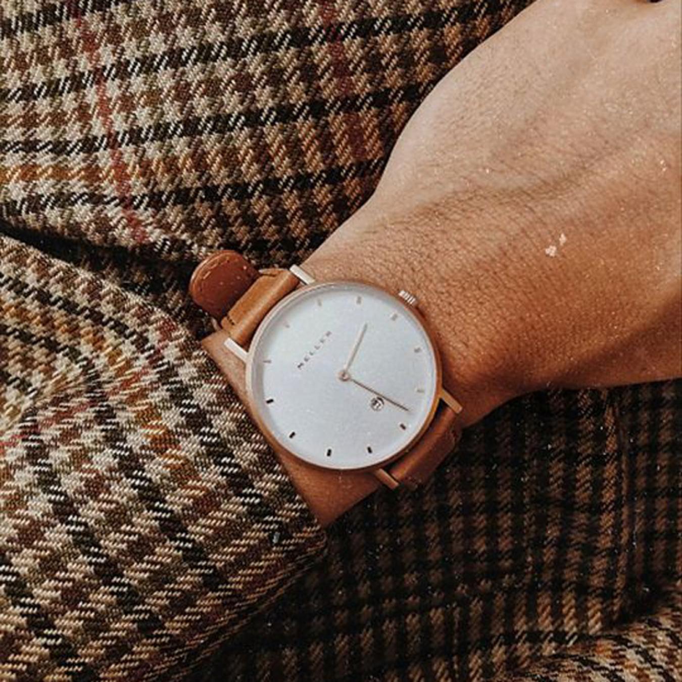 ساعة ماركة ميلر بني ومينا أبيض W1R-1CAMEL