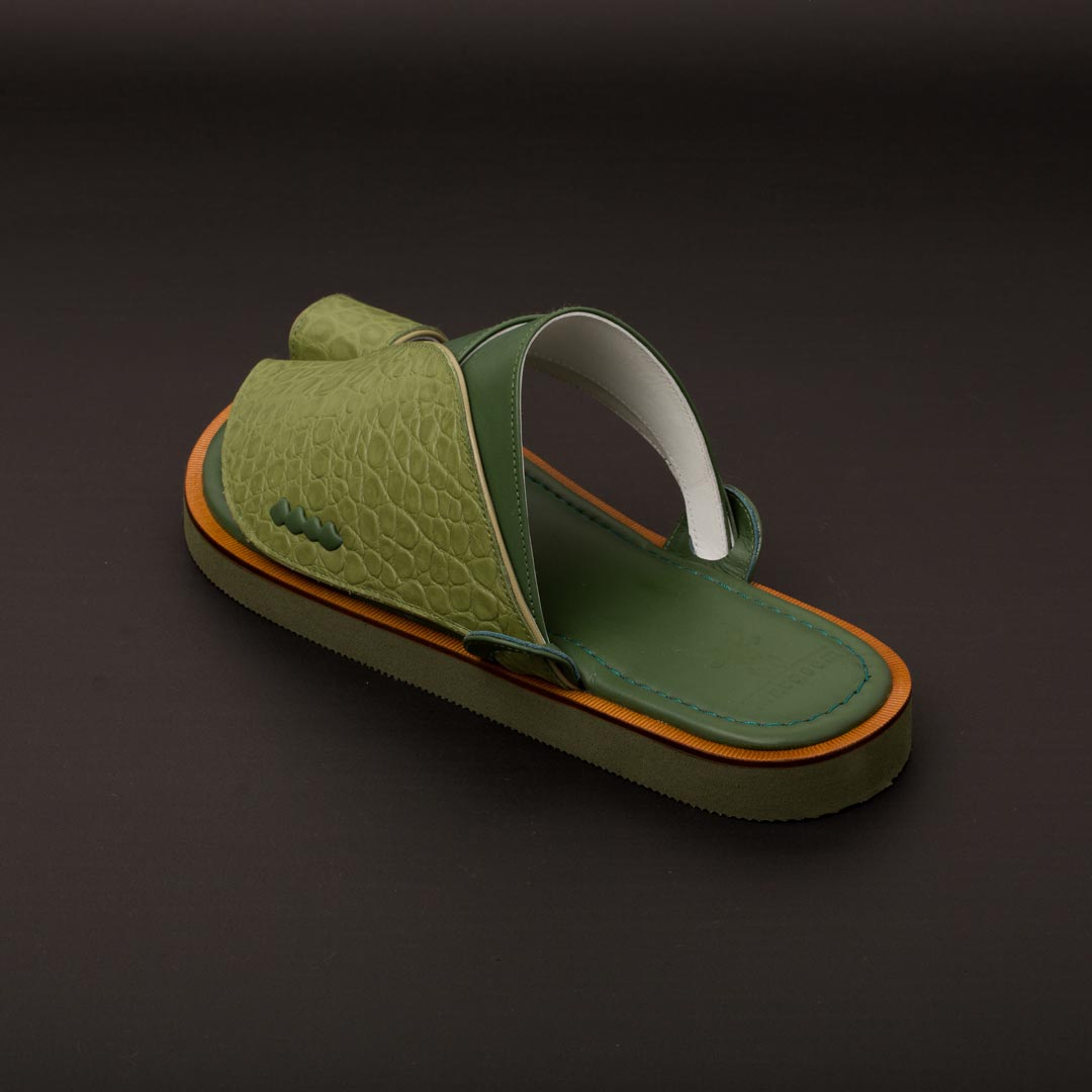 حذاء شرقي جلد طبيعي ايطالي اخضر MH105