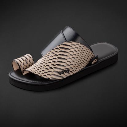 حذاء شرقي جلد طبيعي أسود بيج سوادنس MS221