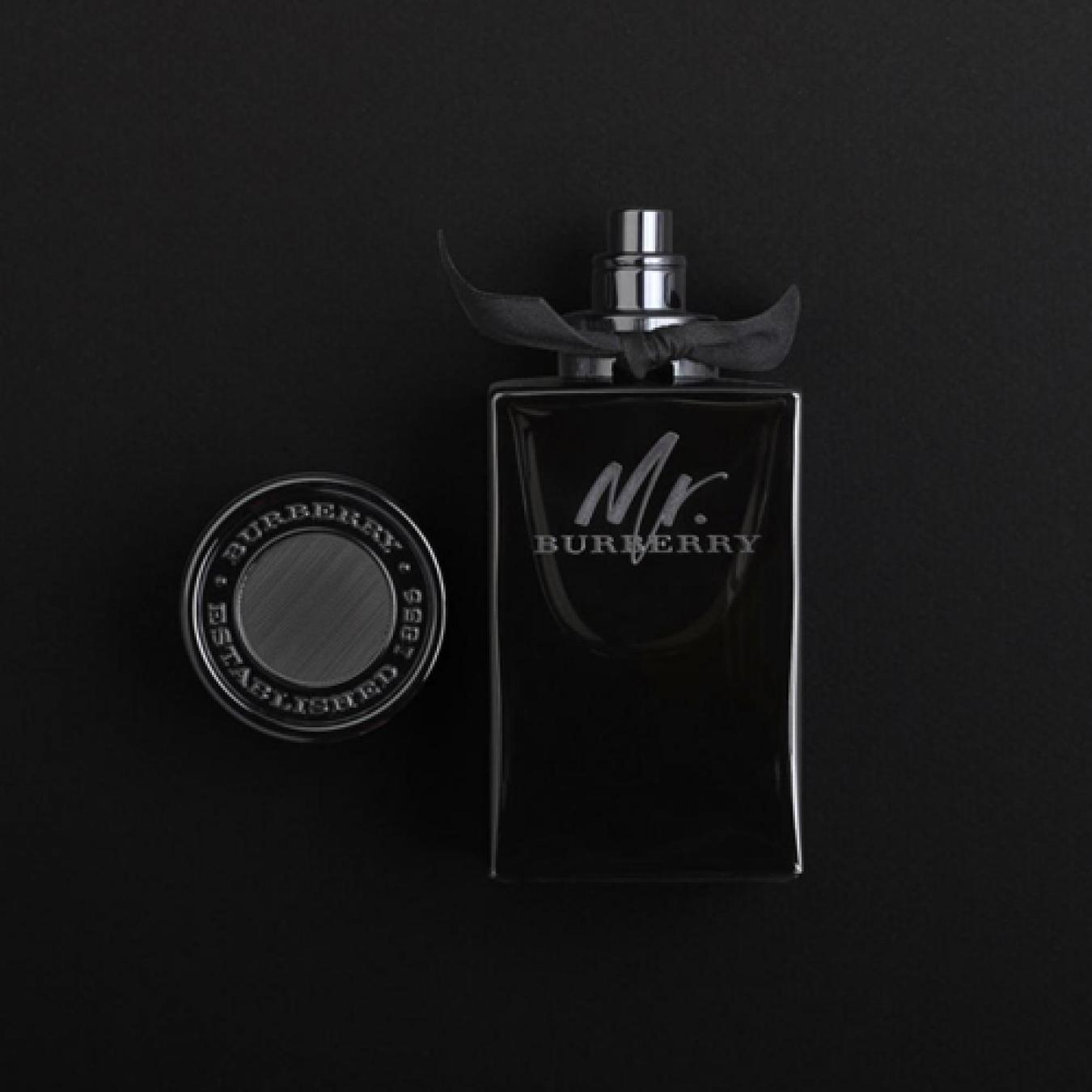 هدية عطر بربري مستر بربري مع وردة وشمعة