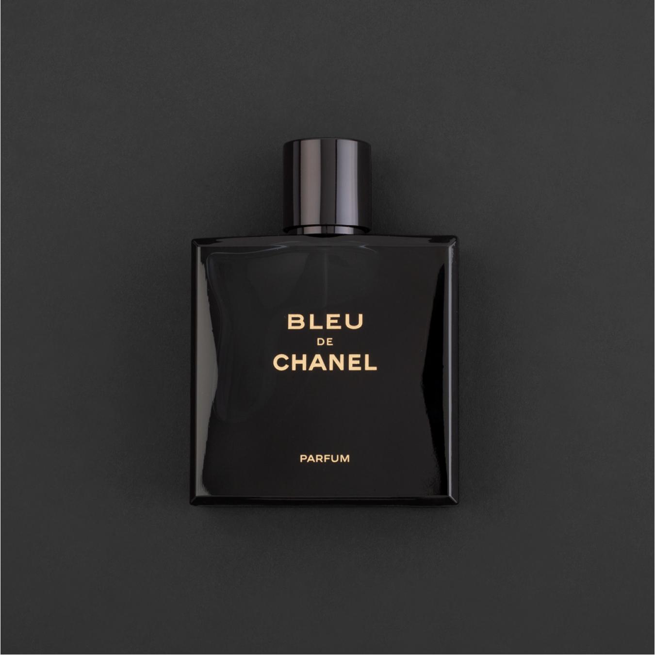 هدية عطر شانيل بلو دي شانيل مع وردة وشمعة