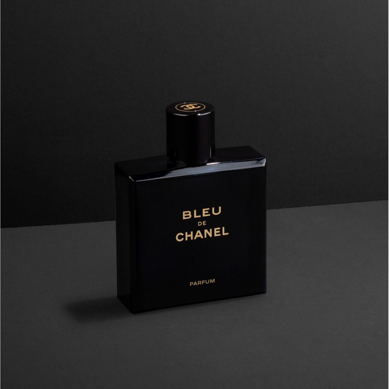 هدية عطر شانيل بلو دي شانيل مع وردة وشمعة