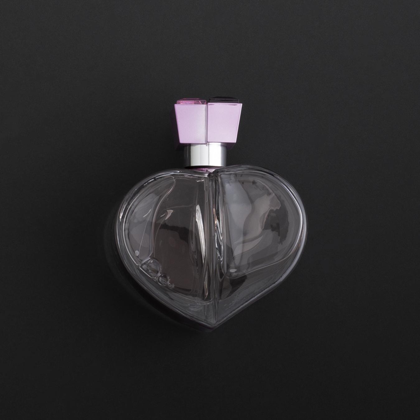 صناديق هدايا جاهزة ورد و عطر شوبارد