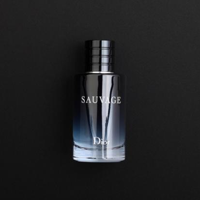 هدية وردة وشمعة مع عطر كريستيان ديور سوفاج
