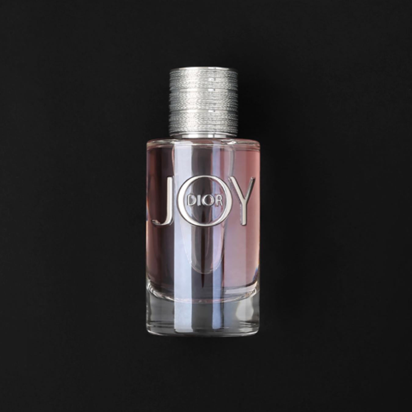 هدية عطر كريستيان ديور جوي مع وردة وشمعة