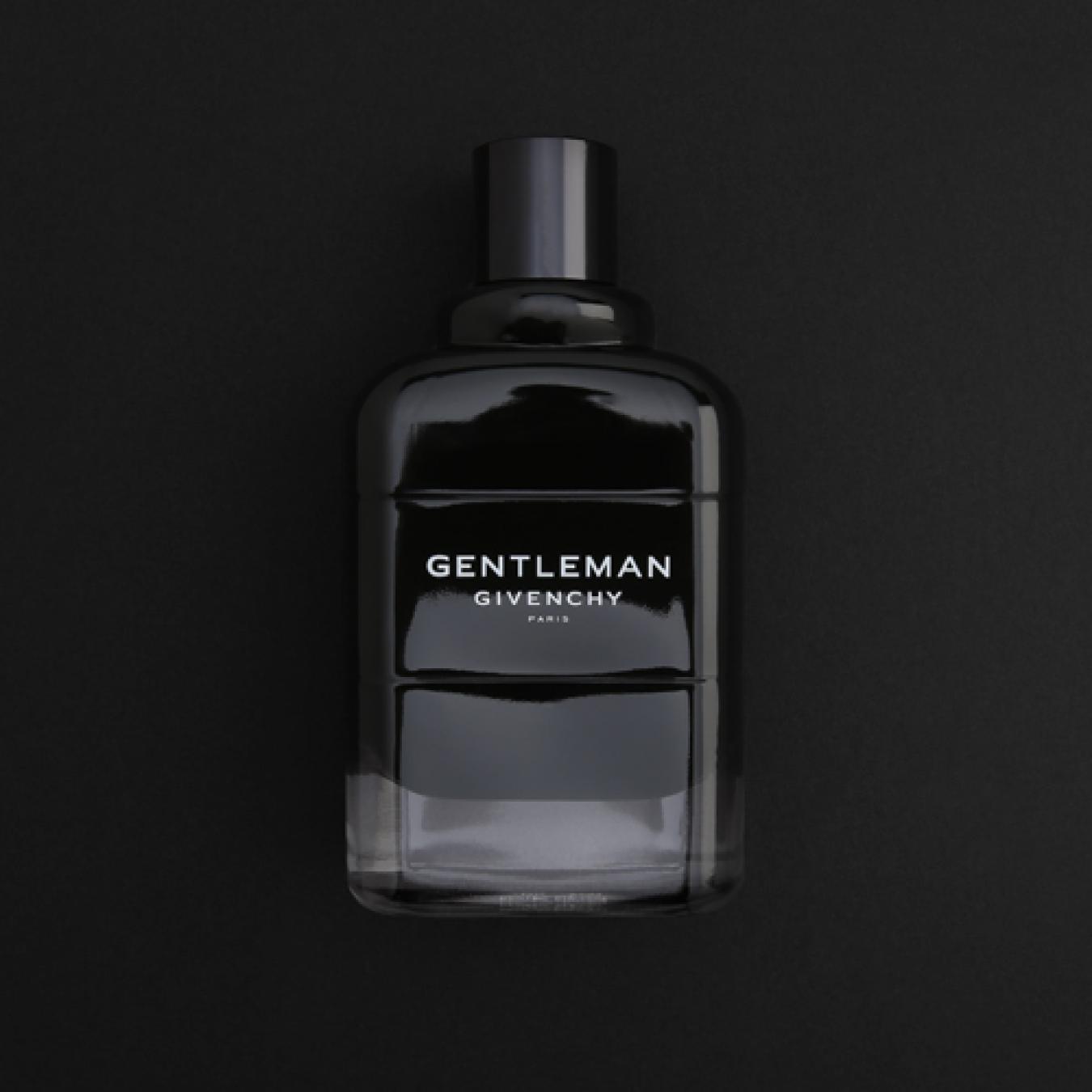 هدية وردة وشمعة مع عطر جيفنشي جينتل مان