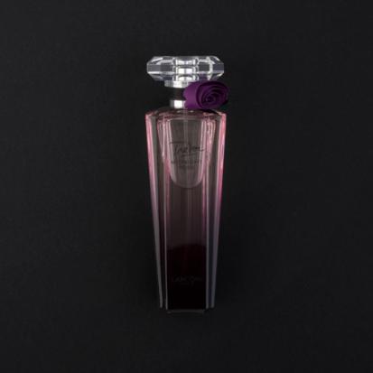 هدية وردة وشمعة مع عطر لانكوم تريزور ميدنايت روز