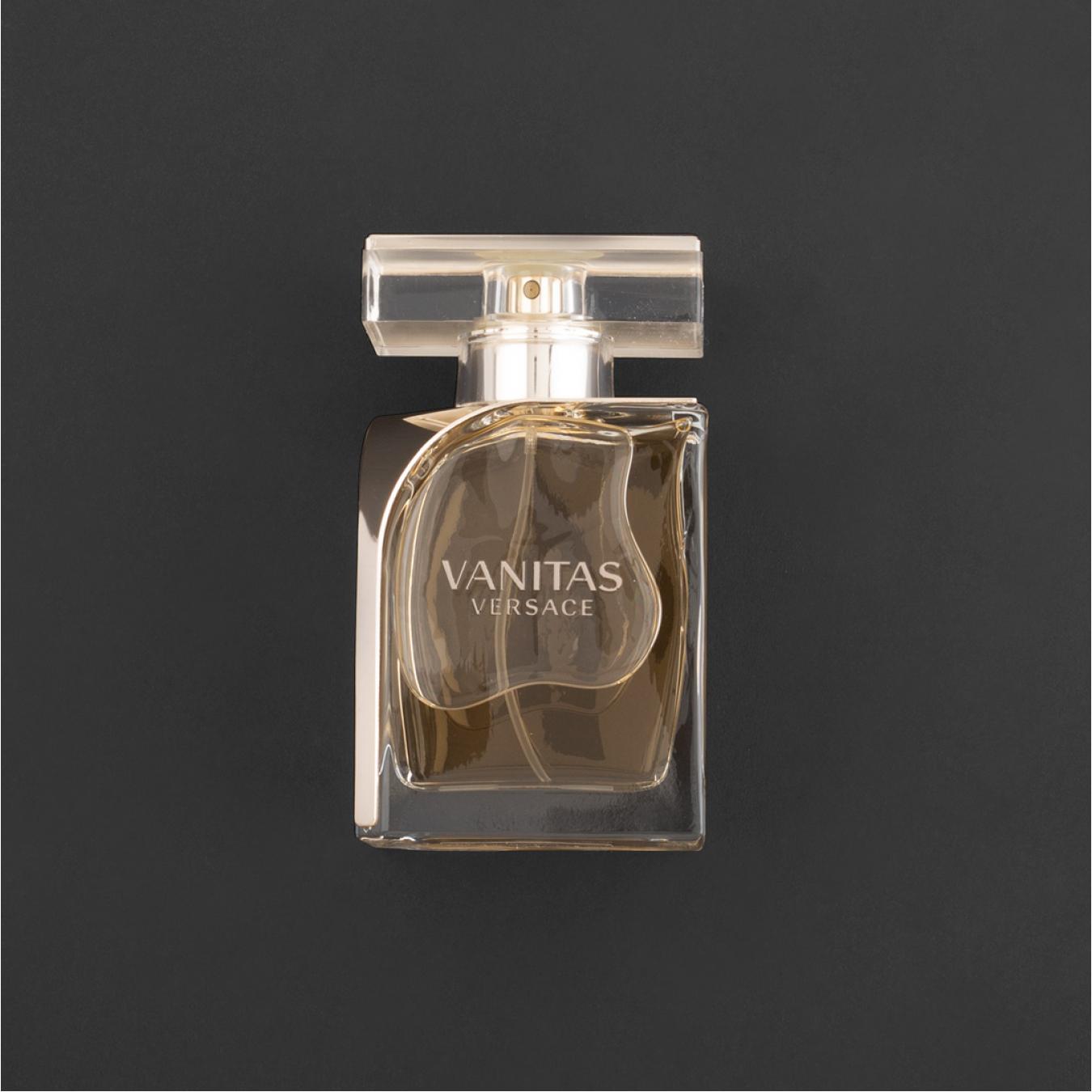 هدية وردة وشمعة مع عطر فرزاتشي فانيتاس