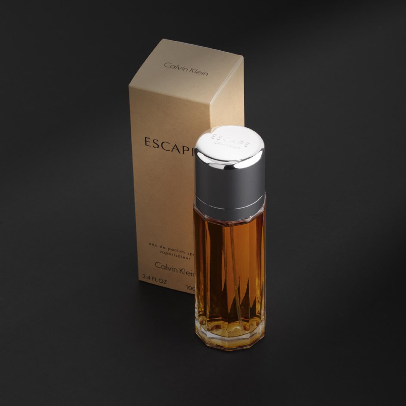 عطر كالفن كلاين و ورد هدايا فالنتاين