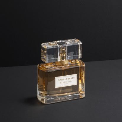 عطر جيفنشي داليا ديفين - أو دي بارفيوم للنساء 75 مل