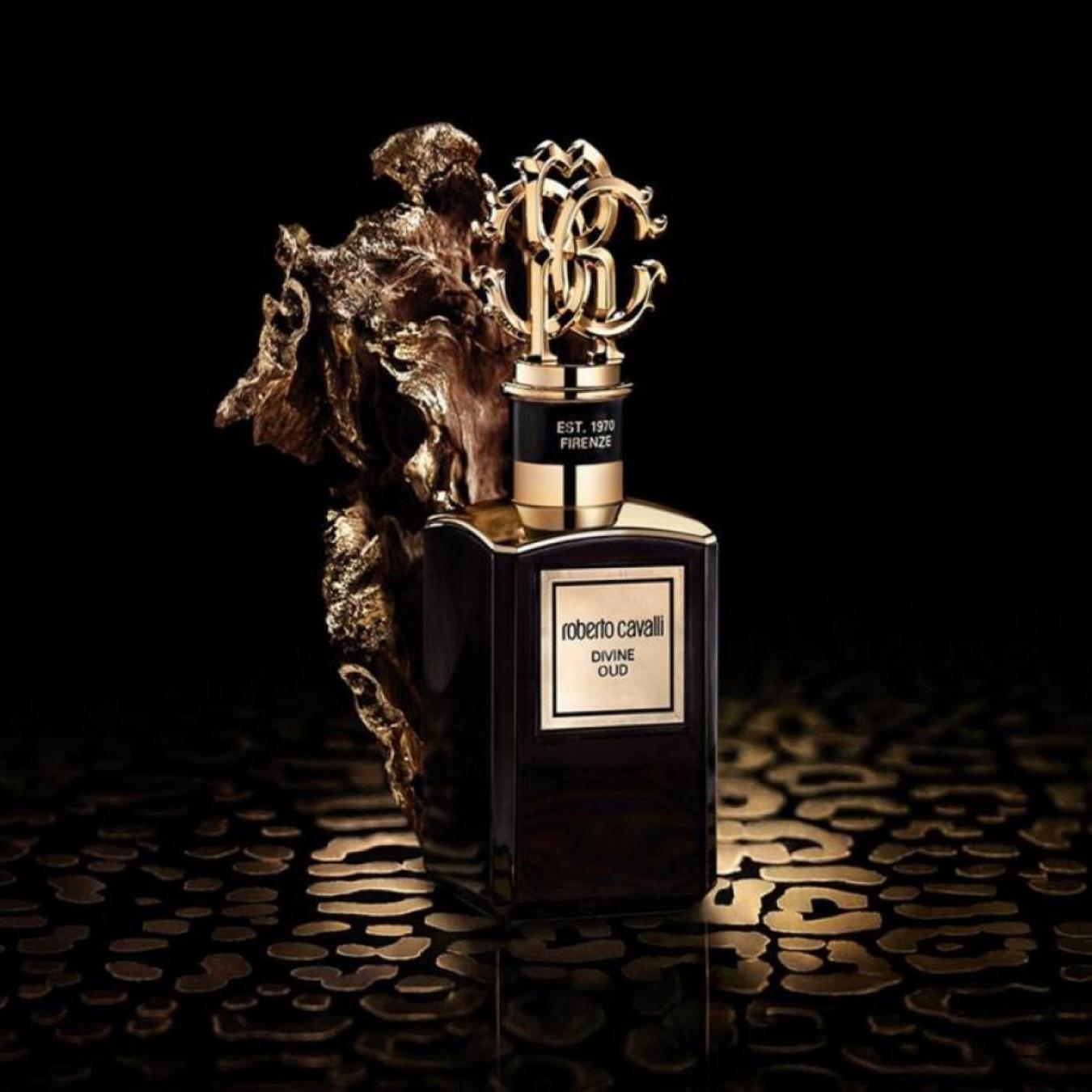 عطر روبرتو كافالي ديفين عود للجنسين 100مل