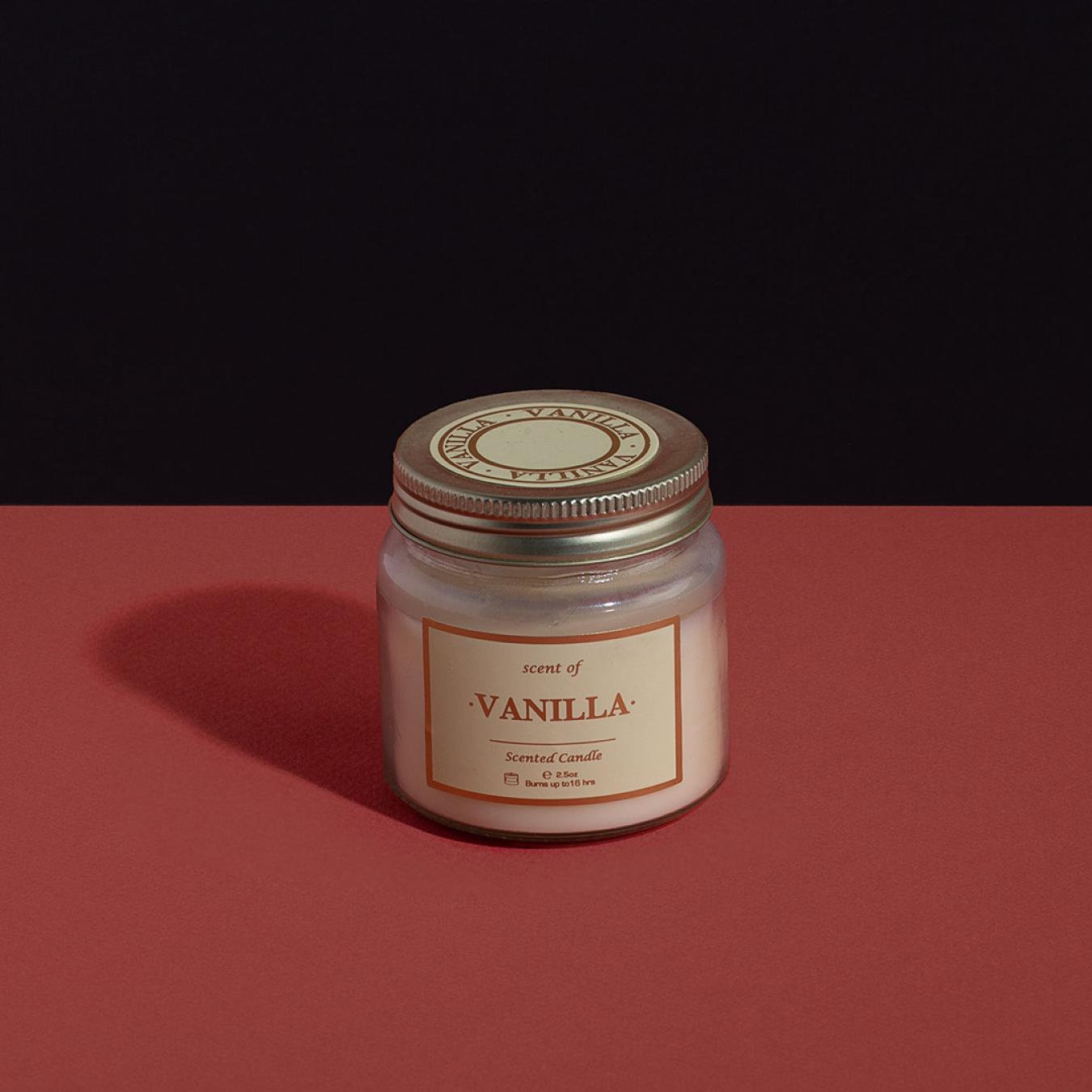 شمعة معطرة برائحة الفانيليا