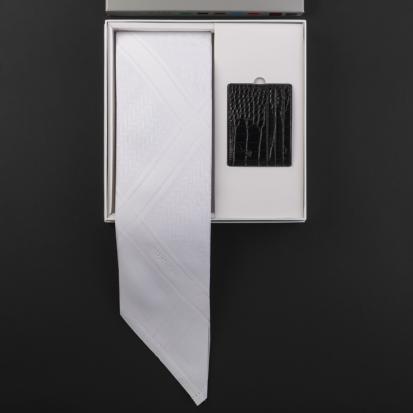 صندوق ورد هدايا رجاليه شماغ شاهين LB2229