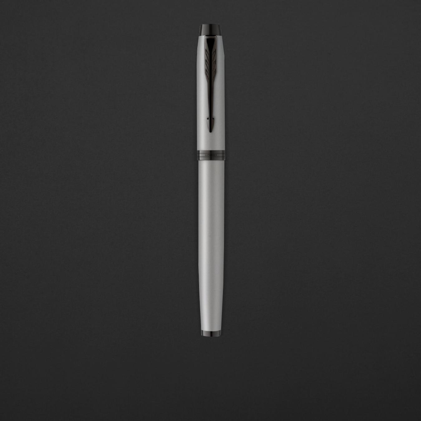 قلم اي إم ميتال فضي اسود باركر 9811
