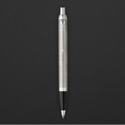 قلم ايربان بريميوم رمادي فضي باركر 9964
