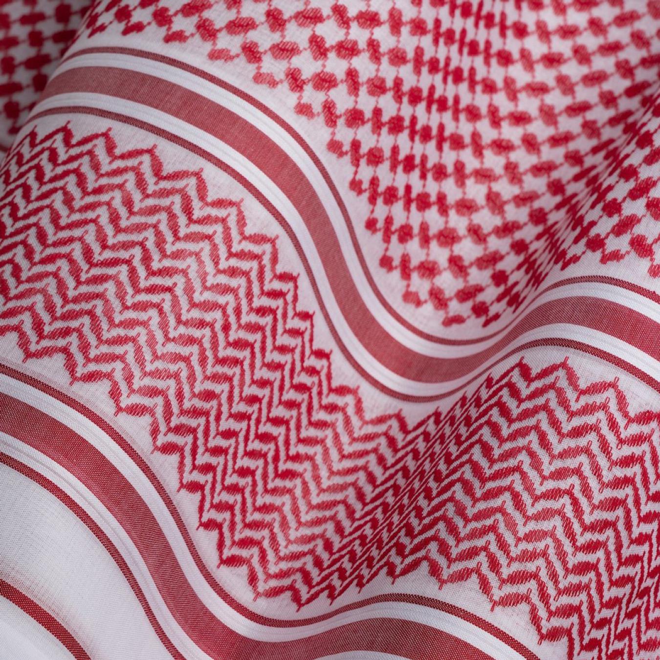 طقم هدايا رجاليه شماغ كاستل LB2215
