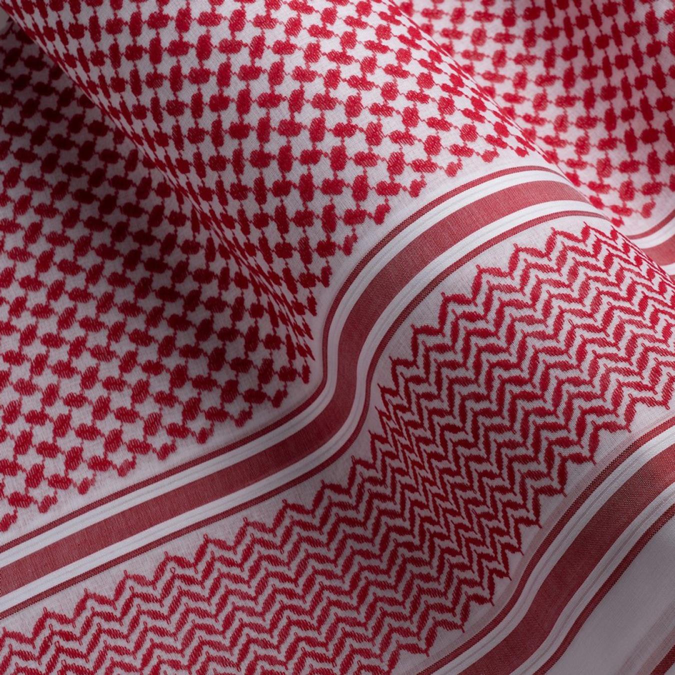 طقم هدايا رجاليه شماغ كاستل LB2215