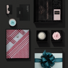 صندوق هدايا شماغ ماريو فالنتينو و وردة وشمعة F3