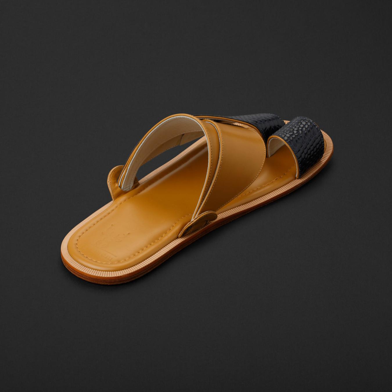 حذاء جلد طبيعي جملي اسود فاخر MS430