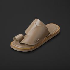 حذاء شرقي كلاسيكي بيج سوادنس MS436