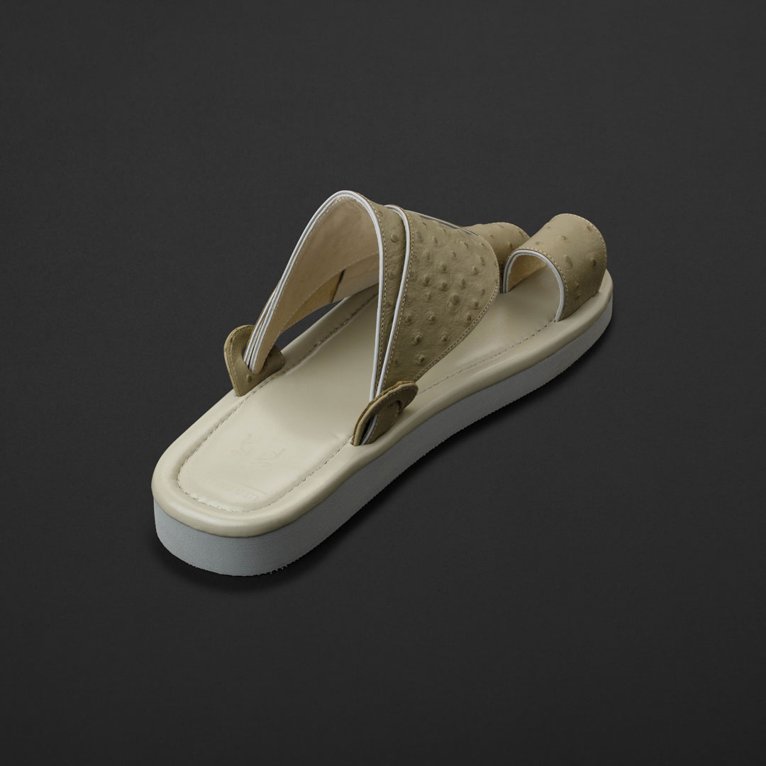 حذاء شرقي جلد طبيعي بيج سوادنس MS456