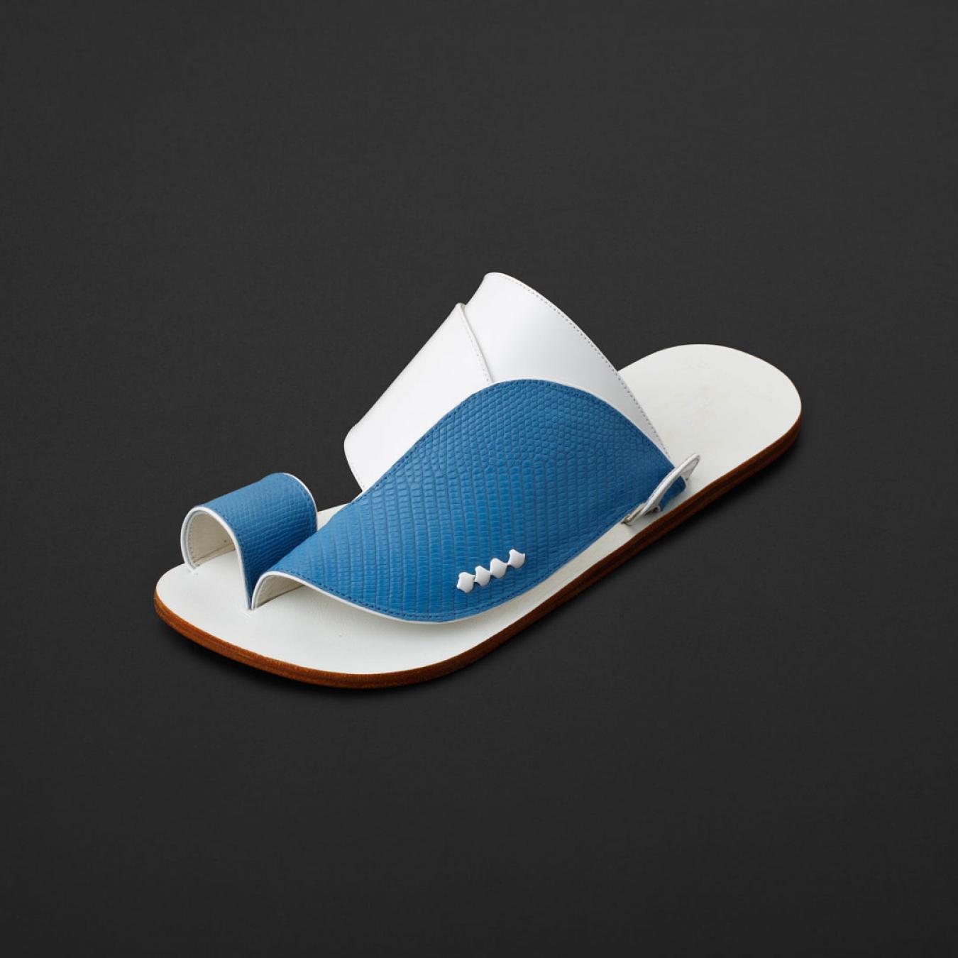 حذاء زبيري ازرق ابيض جلد فاخر MS479